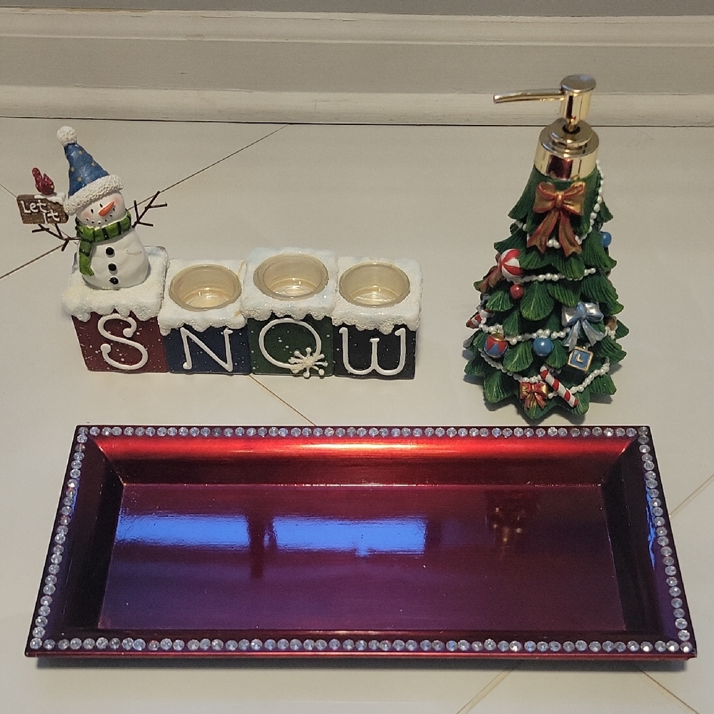 Festive Holiday Decor Set with Tray